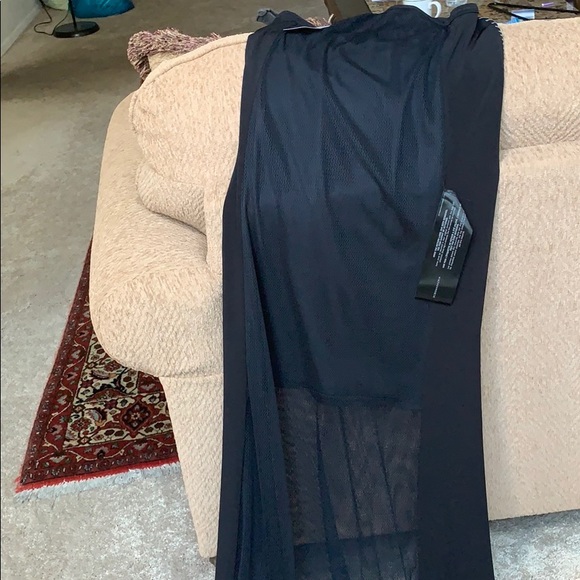 Brand New!! BCBG MAXAZRIA XS - Picture 5 of 6